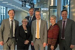 Das Präsidium der Freien Universität Berlin (v.l.n.r.): Prof. Dr. Klaus Hoffmann-Holland, Prof. Dr. Verena Blechinger-Talcott, Prof. Dr. Hauke Heekeren, Prof. Dr. Günter M. Ziegler, Dr. Andrea Bör, Prof. Dr. Klaus Mühlhahn.