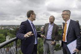 Die diesjährige Sommer-Tour führte den Regierenden Bürgermeister Michael Müller an die Freie Universität und die Technische Universität Berlin