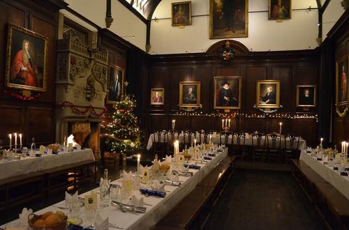 Fertig gedeckt: Christmas Dinner in Lincoln Hall.