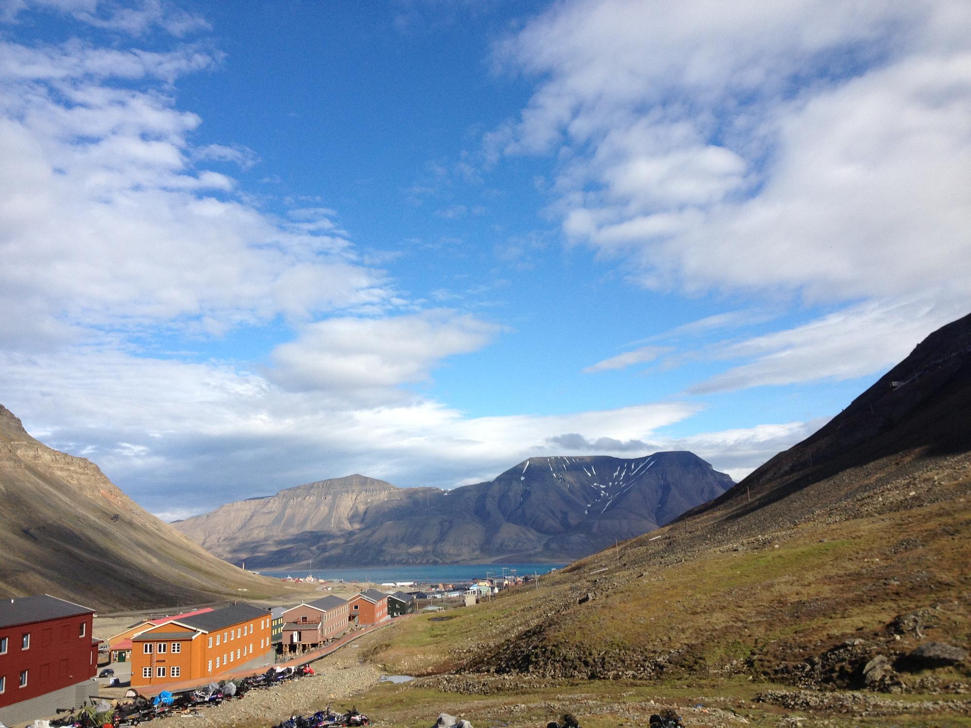 Was für ein Panorama! Der Blick aus Jannas Zimmer kann sich sehen lassen.