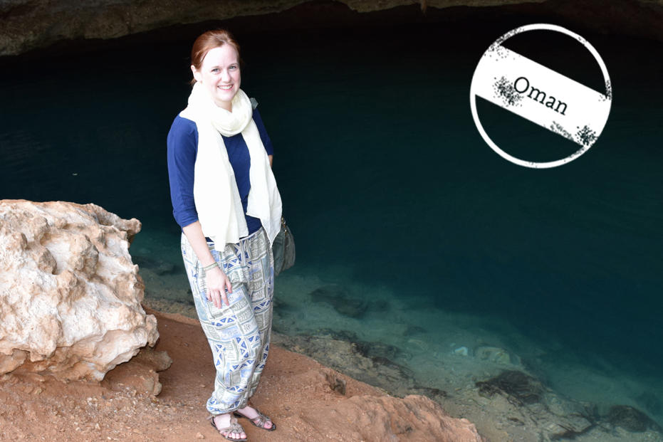 Mindestens 60 Meter tief ist das Bimah Sinkhole, ein Erdloch, das etwa zwei Autostunden von Maskat entfernt liegt und um dessen Entstehung sich omanische Legenden ranken.