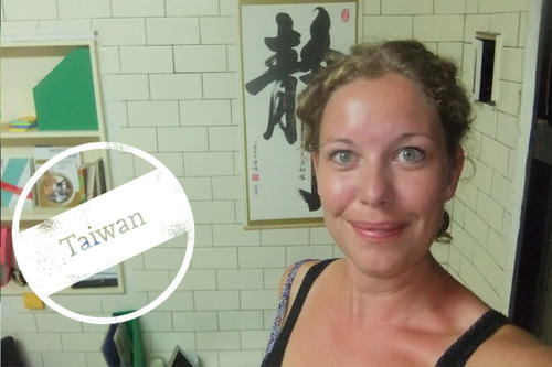 Welchen Herausforderungen man sich in der Fremde stellen muss, zeigt sicht erst, wenn man dort ist. So kämpfte Nora Lessing in Taipeh tagelang mit der Entsorgung ihrer Müllsäcke. Das immerhin musikalisch untermalt...