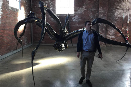 Gemeinsam mit Freunden besucht Luise eine der bekanntesten zeitgenössischen Kunstgalerien — die Dia:Beacon.