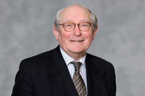 Prof. Dr. Hans-Uwe Erichsen feiert am 15. Oktober 2014 80. Geburtstag. Er ist Vorsitzender des Kuratoriums der Freien Universität Berlin.