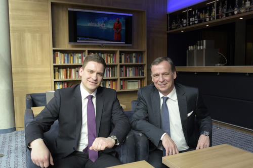 Zwei, die sich schon lange kennen: Benjamin Schätzle (l.), bislang gastronomischer Leiter, übernimmt die operativen Geschäfte als stellvertretender Hoteldirektor.