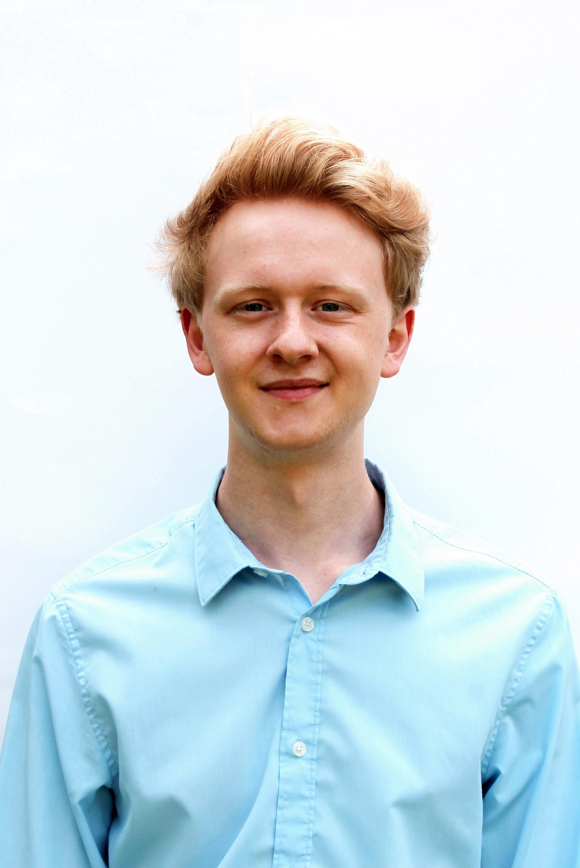 Joshua Kriesmann studiert seit einem Jahr Jura an der Freien Universität. Noch als Schüler hat er vor zwei Jahren den Verein Schüler Treffen Flüchtlinge gegründet.