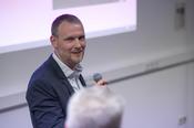 Marcel Wiermer ist Professor für Biochemie der Pflanzen-Mikroben-Interaktionen.