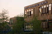 Der Wissenschaftsbereich Psychologie befindet sich im Gebäudekomplex Habelschwerdter Allee 45.