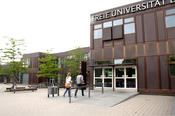 Das Peter Szondi-Institut für Allgemeine und Vergleichende Literaturwissenschaft befindet sich in der Habelschwerdter Allee 45.