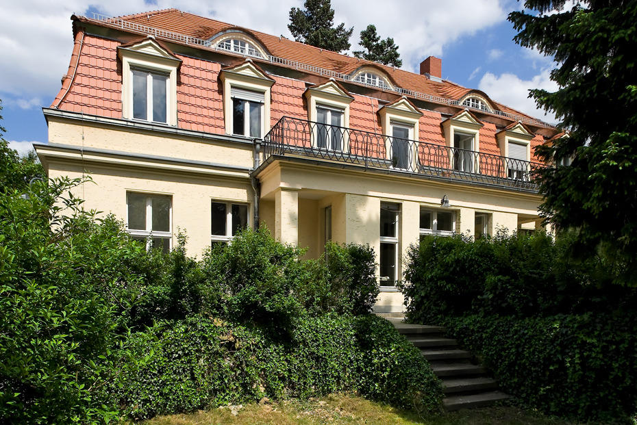 Das Institut für Ethnologie befindet sich im Landoltweg 9-11 .