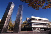 The disciplines of organic chemistry and physical and theoretical chemistry of the Institute of Chemistry and Biochemistry are located at Takustrasse 3.