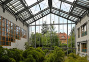 The computer science building in Arnimallee has a garden courtyard.