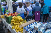Freie Universität had a stand with fruit and water for the runners.