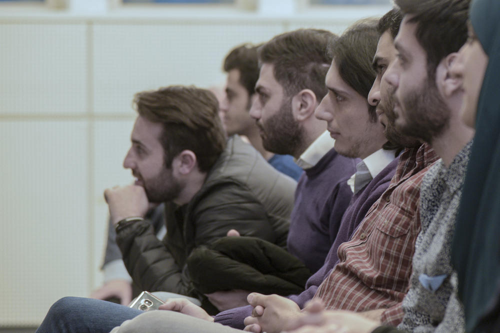 Participants in the Studienkolleg preparatory course in 2017. Refugees interested in studying can prepare for the university by taking German classes and subject-specific courses.