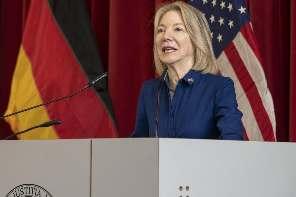 In her speech at Freie Universität Berlin, Ambassador Gutmann formulated three key goals for her term of office: strengthening transatlantic relations, innovating inclusively, and defending democracy.