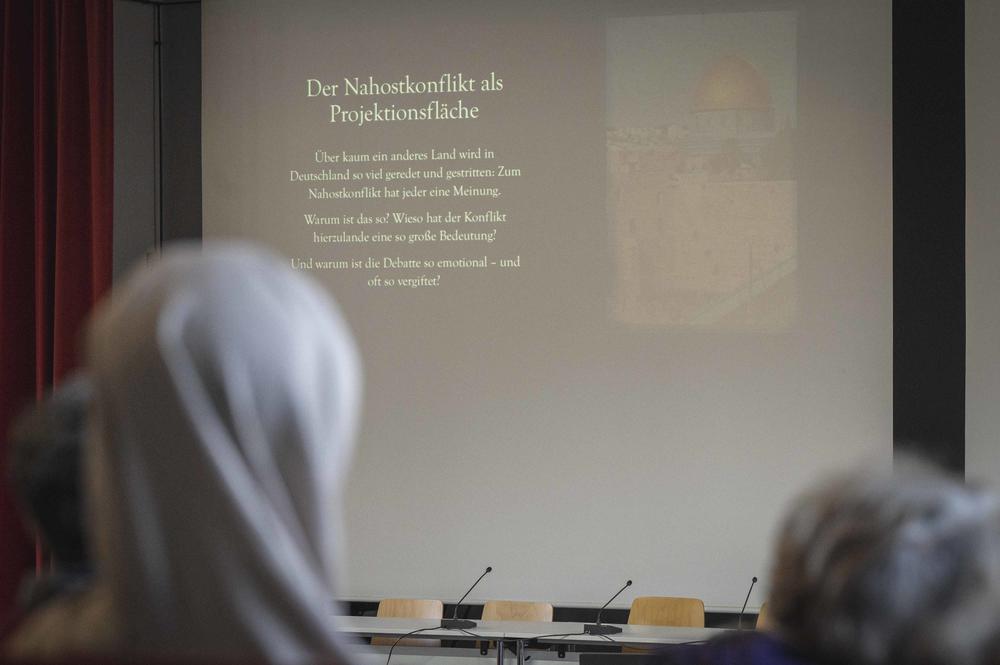 Why does the Middle East conflict provoke such strong emotions among so many people in Germany? This was already the case before October 7, but has since then intensified significantly.