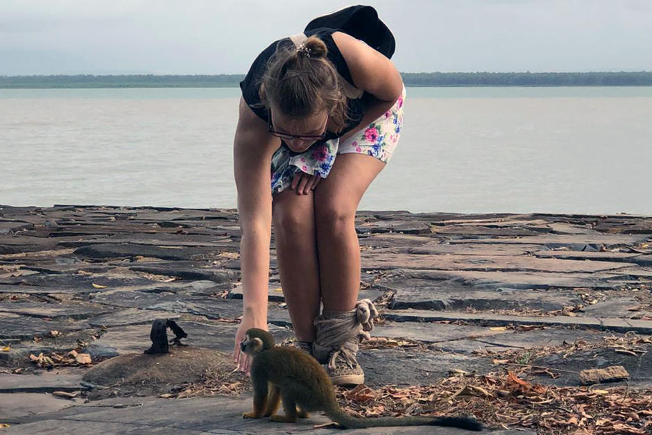 The squirrel monkeys on the Ilet la mère are very trusting.