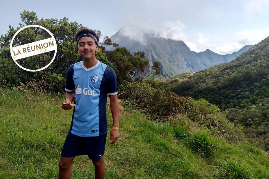 Elias Aguigah on one of his numerous hikes around La Réunion.