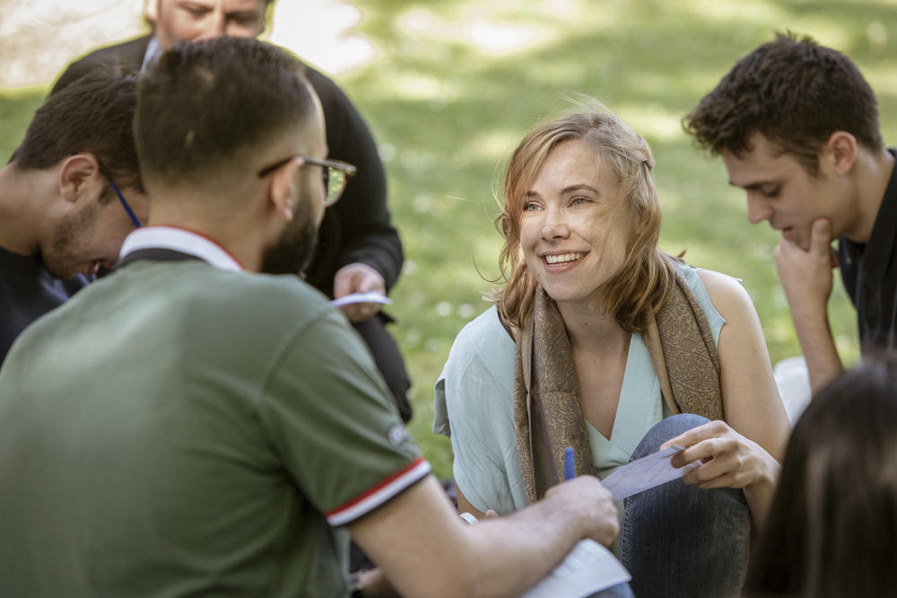 Refugees can learn German through partnerships as part of the buddy program, where each participant is assigned a student partner.