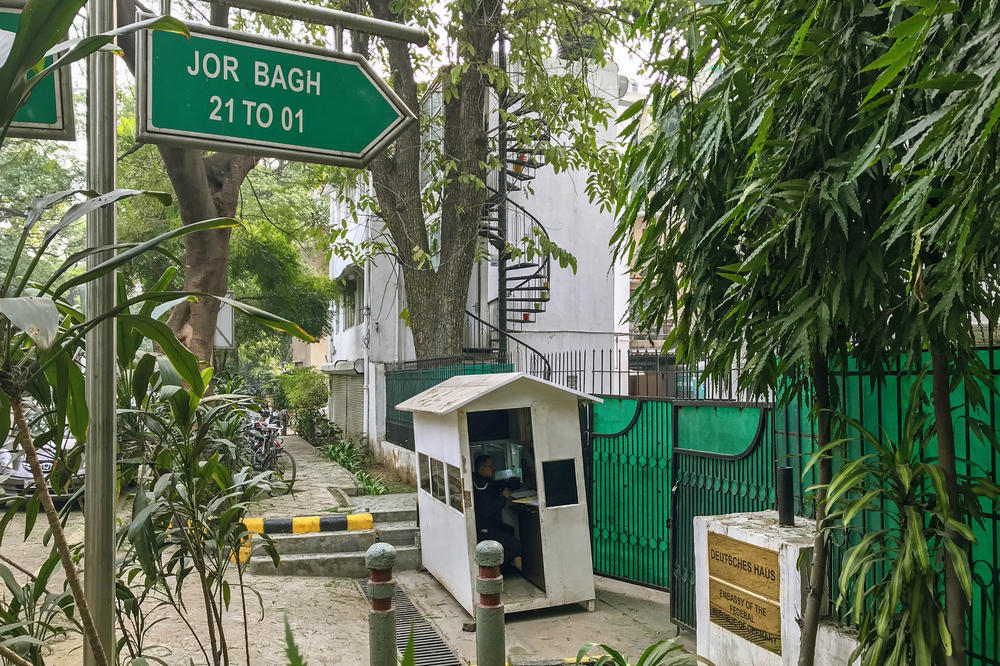 Freie Universität’s liaison office in New Delhi shares office space with representatives from other academic and research institutions at the German Center for Research and Innovation (DWIH).