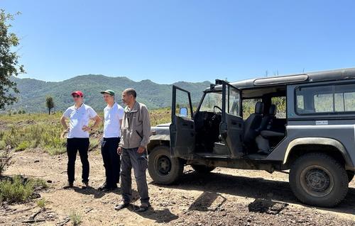 Sebastian Fiedler (center) conducting field research in Morocco.