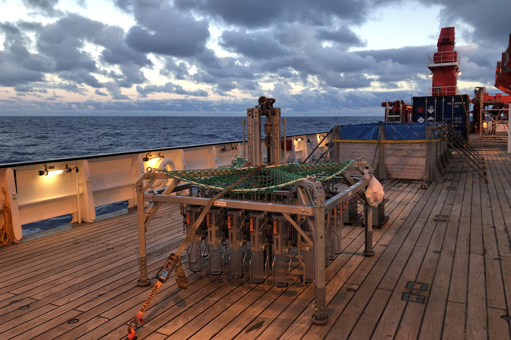Underwater probe used for taking samples from the ocean floor.