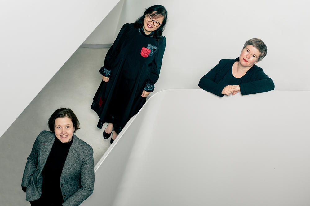 Professors Elena Meyer-Clement, Eun-Jeung Lee, and Cornelia Reiher (from left to right) form the new board of the Graduate School for East Asian Studies at Freie Universität Berlin.