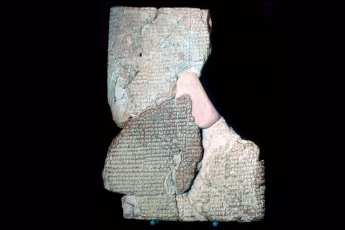 Depiction on clay tablets. The Babylonian flood.