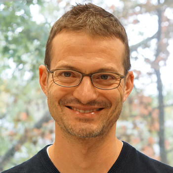 Biochemist Professor Florian Heyd wants to understand the mechanisms of action of hyperthermia.