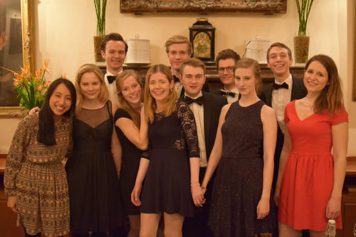 A festive dinner: The committee of the Oxford German Society 2015/16. In the middle: Helena Winterhager.