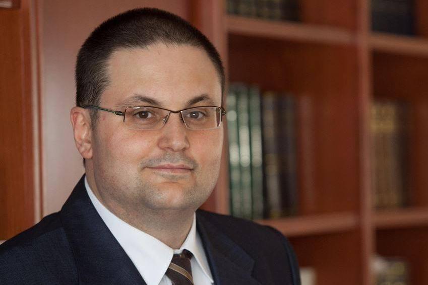 Georgios Gkoutsidis arbeitet als Rechtsanwalt in Griechenland.