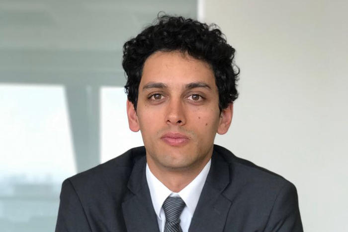 After finishing his PhD in law at Freie Universität Alumnus Lucas Noura Guimaraes became a lawyer.
