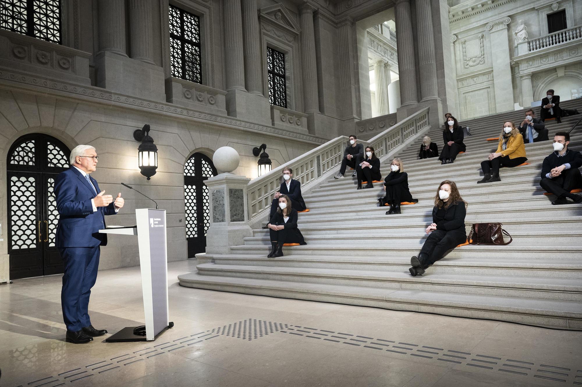 President Frank-Walter Steinmeier during a talk with students
