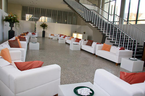 The Vice President and Prime Minister of the United Arab Emirates and Ruler of Dubai, HH Sheikh Mohammed bin Rashid Al Maktoum, was awarded the Gold Medal of Honor in 2008. This lounge was set up for him and his entourage.