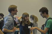 The junior researchers used the evening to exchange ideas and meet new colleagues.