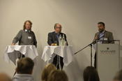 Vice President Prof. Dr. Brigitta Schütt, Prof. Dr. Michael Meyer and Dr. Jan Krause discussed interdisciplinary cooperation using the example of the Cluster of Excellence TOPOI.