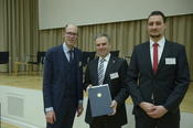 Prof. Dr. Rainer Haag and his student Leonhard Urner received the 2014 Teaching Award of Freie Universität.