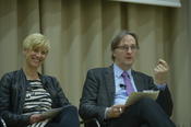 The members of the panel discussion, Prof. Dr. Anke Kaysser-Pyzalla and Prof. Dr. Heribert Hofer, enjoyed the lively conversation.