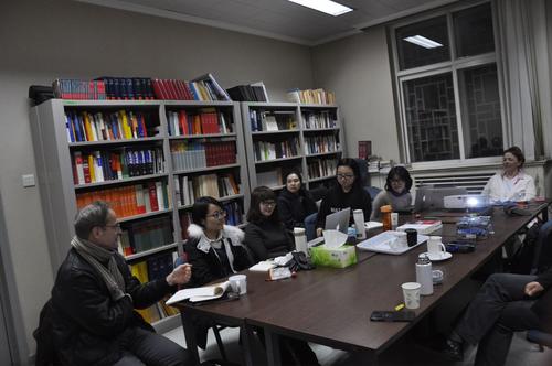 Besides students and lecturers from the ZDS Peking, part of the audience was also PD Dr. Michael Jaeger from Freie Universität.