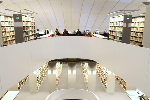 Die Freie Universität gehört zur Spitzengruppe der Universitäten im deutschsprachigen Raum