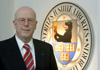 Prof. Dr. Dieter Lenzen