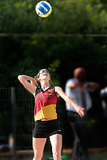 Erste Aufschläge auf dem an der Freien Universität eröffneten Beachvolleyplatz