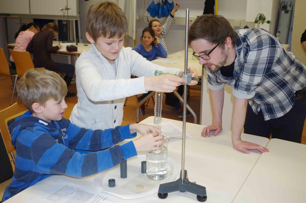 Das Projekt "FlexibeL" der Dahlem School of Education unterstützt Lehramtsstudierende mit innovativen Lösungen und wird nun von der Stiftung für Innovation in der Hochschullerhe gefördert.