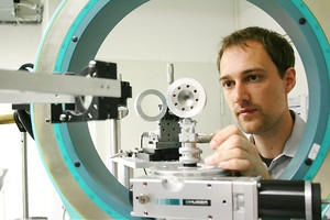 Hauke Marquart simulated the Earth’s deep mantle in the laboratory to further explore earthquakes.