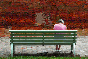 Pension schemes should not be postponed too long. Women’s lives and their employment histories are more diverse today than ever, yet in recent studies of poverty in old age, this is hardly taken into account.