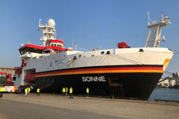 Vor dem Auslaufen der „Sonne“ am 30. Mai. Das Forschungsschiff soll am 5. Juli in Singapur ankommen.