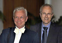 (v.l.n.r.) Der diesjährige Festredner Rüdiger Warnstädt mit dem Vizepräsident Univ.-Prof. Dr.-Ing. Jochen Schiller