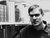 Matthias Schemmel ist Leiter der gemeinsamen Nachwuchsgruppe „Historische Epistemologie des Raumes“ der Humboldt-Universität und des Max-Planck-Instituts für Wissenschaftsgeschichte