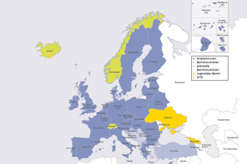 Zwischen der Gründung der Europäischen Gemeinschaften 1951 und 1957 durch sechs Staaten und der jüngsten Erweiterung der Europäischen Union auf nunmehr 27 Mitglieder im Jahr 2007 liegen nur 56 Jahre.