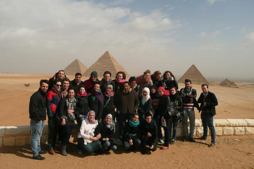 In einem deutsch-ägyptischen Seminar lernen Studierende aus Berlin und Kairo gemeinsam.